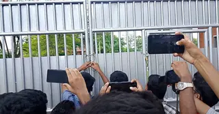 ভিসি অপসারণের দাবিতে টানা তৃতীয় দিন ববি শিক্ষার্থীদের বিক্ষোভ